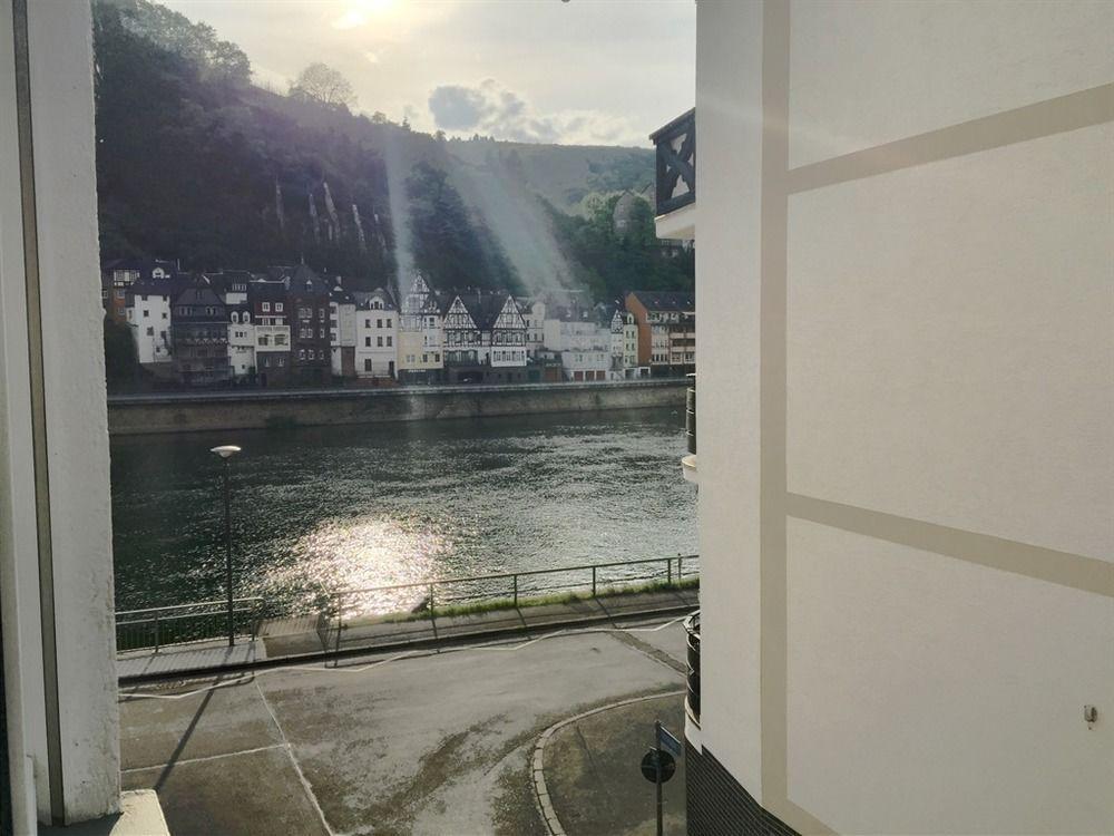 Ferienwohnungen Haus Zur Linde Cochem Luaran gambar