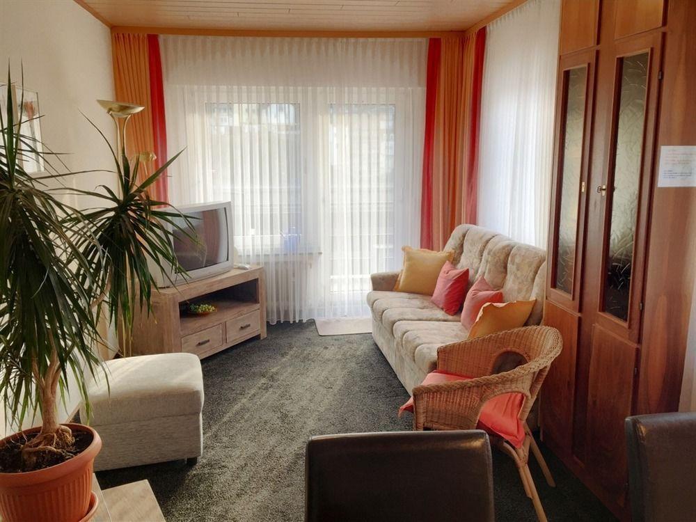 Ferienwohnungen Haus Zur Linde Cochem Luaran gambar