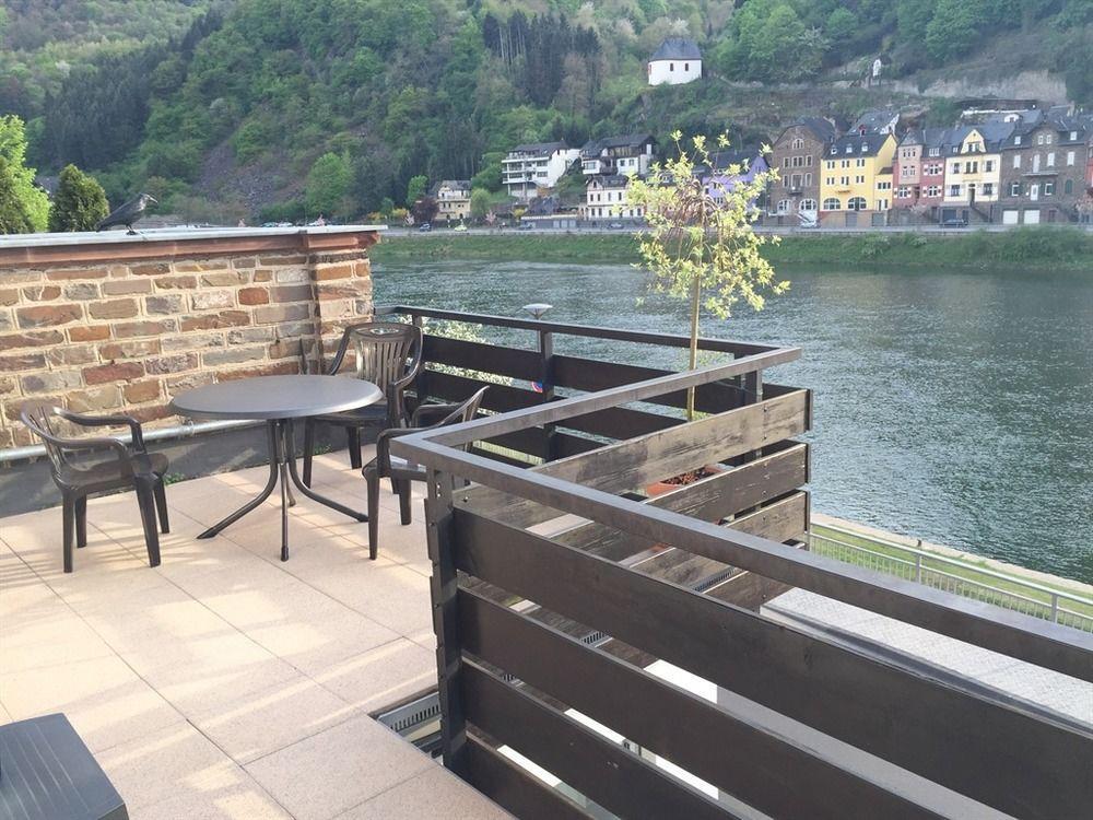 Ferienwohnungen Haus Zur Linde Cochem Luaran gambar